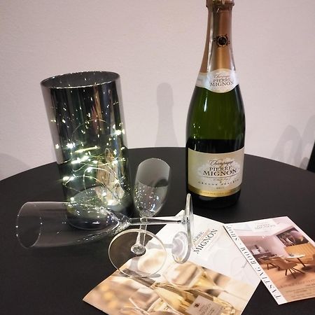 Épernay Love & Relax מראה חיצוני תמונה